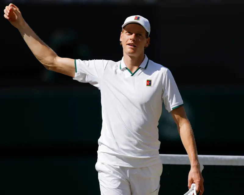 Jannik Sinner powers into semi-final after ominous display against Struff