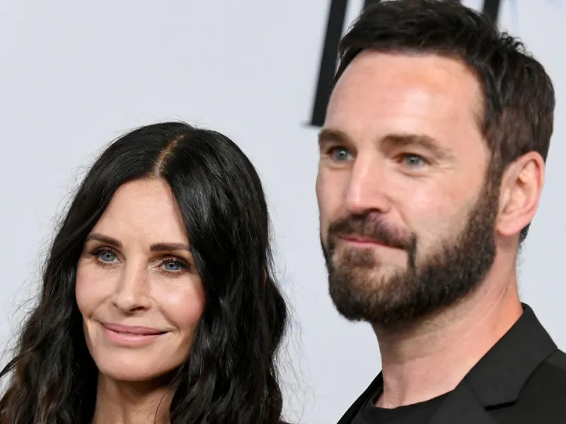 Friends star Courteney Cox splits from Snow Patrol boyfriend
