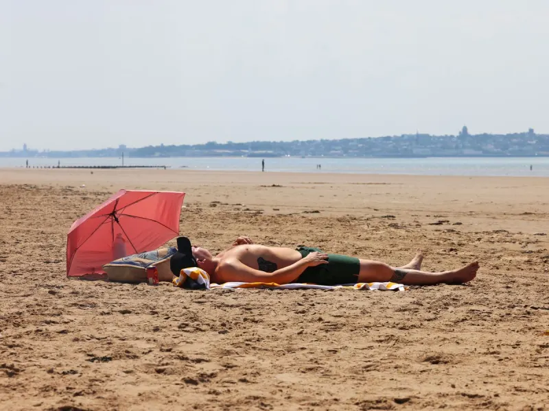 UK heatwave officially declared as Met Office warns temperatures to reach 35C