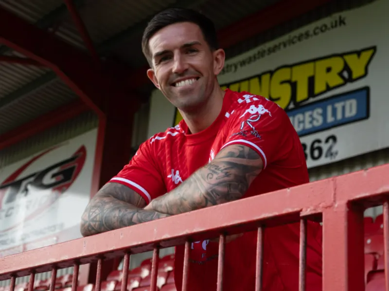 Larne's new arrival has Champions League in mind but warned he has 'big boots to fill'