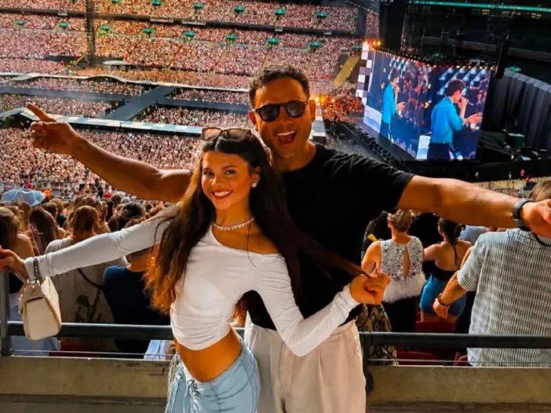 Harry Styles leaves fans concerned after 'worrying' incident during Wembley gig