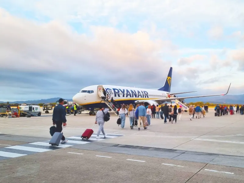 Ryanair issues summer holiday warning and claims seven airports 'aren't ready'
